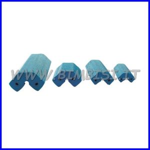 PROTEZIONE SPIGOLI 50 x 50 SP.20 MM AZZURRO