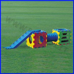 CUBIC TOY COMPOSIZIONE D